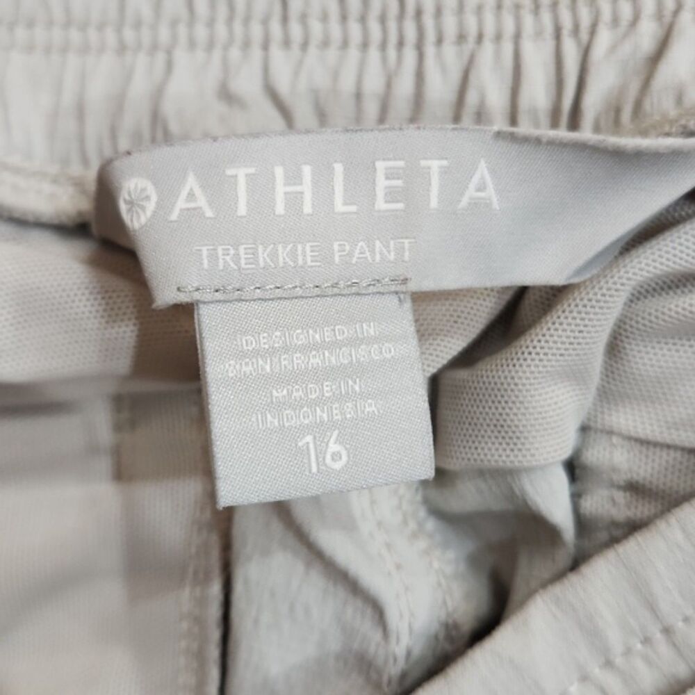 Athleta Trekkie Belted Pant, Birch Grey, Size 16 Regular - Picture 7 of 12